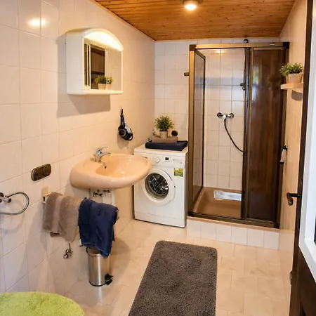 Gemuetliche Fachwerk-ferienwohnung Im Weserbergland-ideal Zum Wandern Und Entspannen *